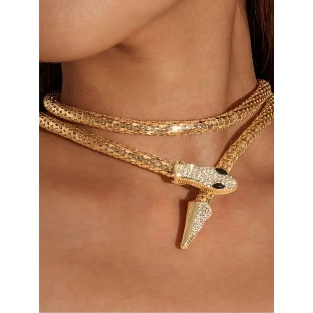 ✨ NEW Stunning & Sparkling Gold Snake Wrap Choker Necklace & Crystal Accents ✨